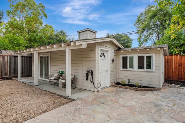 12035 Brookglen Drive, Saratoga CA: https://media.crmls.org/mediaz/b1e95f6d-8b4d-4c06-bccd-a4ce6b836637.jpg