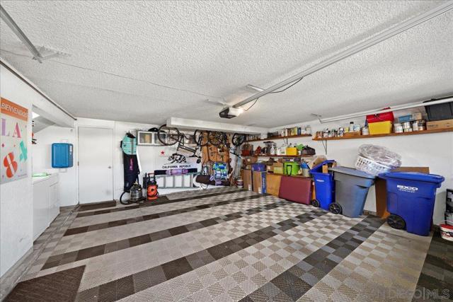 5440 Baltimore Dr, La Mesa CA: https://media.crmls.org/mediaz/b1e99570-aedb-41bc-8fc0-ffe92105c5c1.jpg