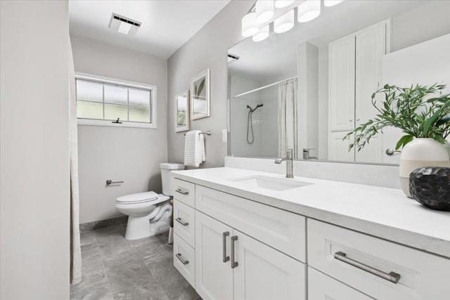 471 Claremont Way, Menlo Park CA: https://media.crmls.org/mediaz/b1e9ce07-3a6c-42c0-8bc7-cb5391b750b4.jpg