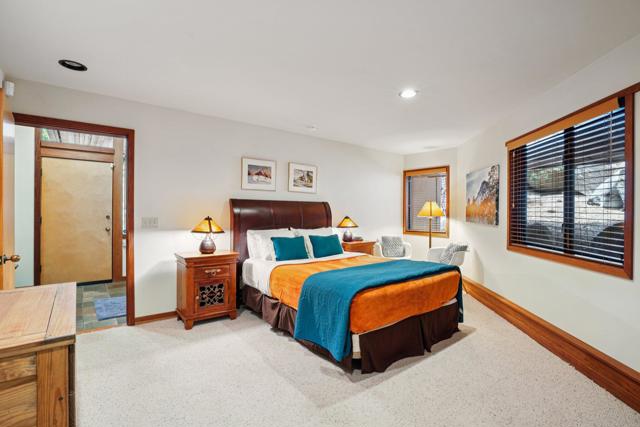 55491 Howland, Idyllwild CA: https://media.crmls.org/mediaz/b1eaa5f0-4c78-461c-b2c9-cea972a3cae1.jpg