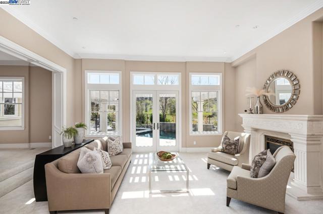 1569 Via Di Salerno, Pleasanton CA: https://media.crmls.org/mediaz/b1ebab9a-1270-4255-ba2f-6d80f74e5f4d.jpg