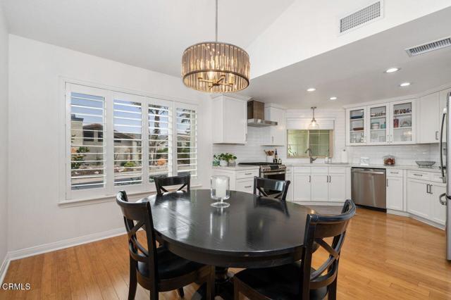 6036 Gitana Avenue, Camarillo CA: https://media.crmls.org/mediaz/b1ee4b37-ce3b-4cf8-80b7-d4b3c14f6e81.jpg