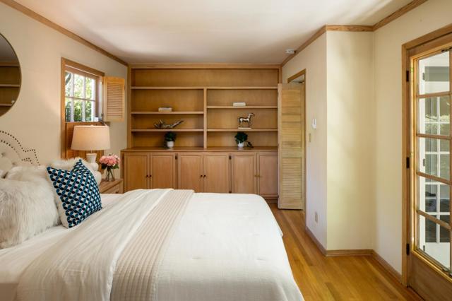 453 N California Avenue, Palo Alto CA: https://media.crmls.org/mediaz/b1ef17b7-bc69-4c84-9970-ca4f9bb03cc4.jpg