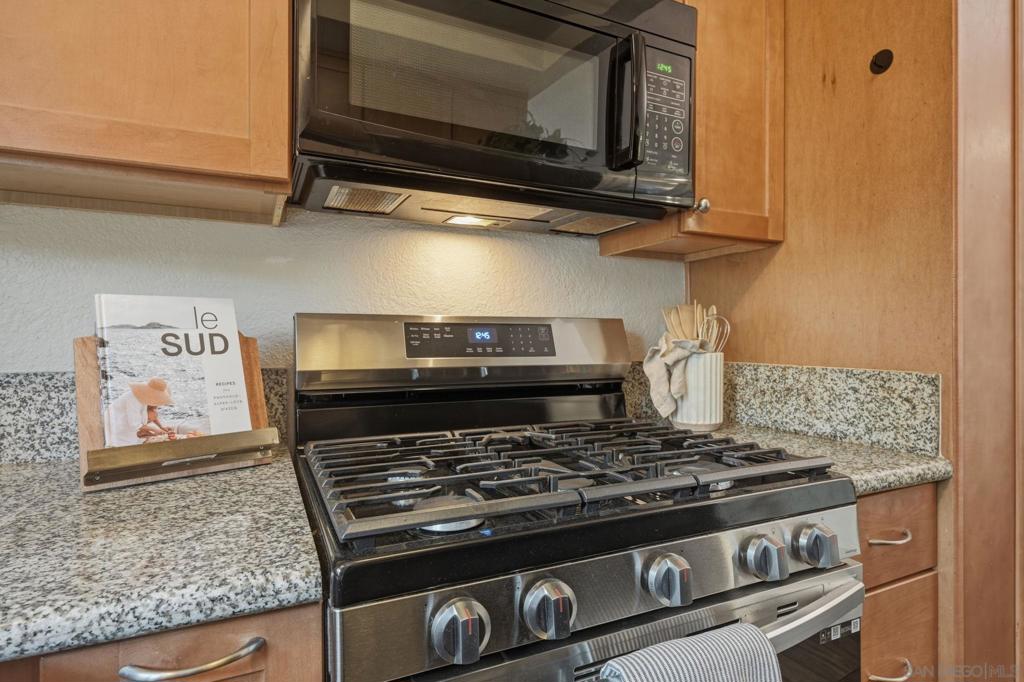 4033 Louisiana St - photo 13