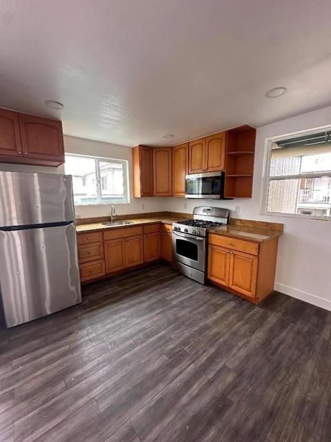 509 Commercial Avenue, South San Francisco CA: https://media.crmls.org/mediaz/b1efa379-cddb-41ae-8659-3ea971439c47.jpg