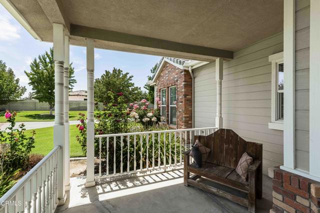 Image 7 of 69 For 211 Moon Ranch Street