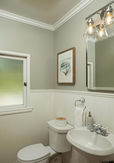 700 Laurelwood Drive, San Mateo CA: https://media.crmls.org/mediaz/b1f09753-499c-4cd2-8139-ad3c97fd4b44.jpg
