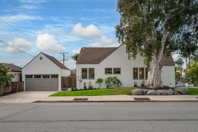 4597 Vista St, San Diego CA: https://media.crmls.org/mediaz/b1f0c668-d29b-458f-92b2-a708b36be79a.jpg
