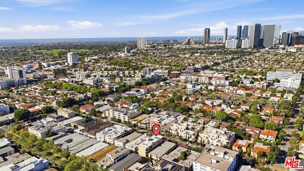 324 S Elm Drive #101