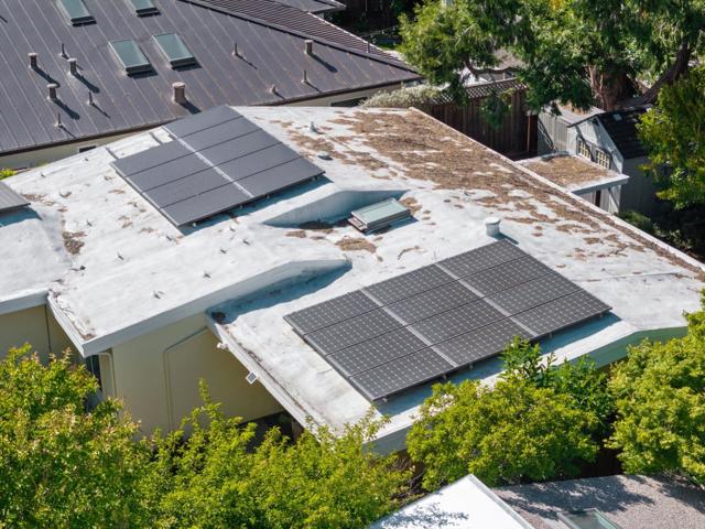1848 Wagner Avenue, Mountain View CA: https://media.crmls.org/mediaz/b1f21bee-eba0-4db6-ad90-f338f296e40e.jpg