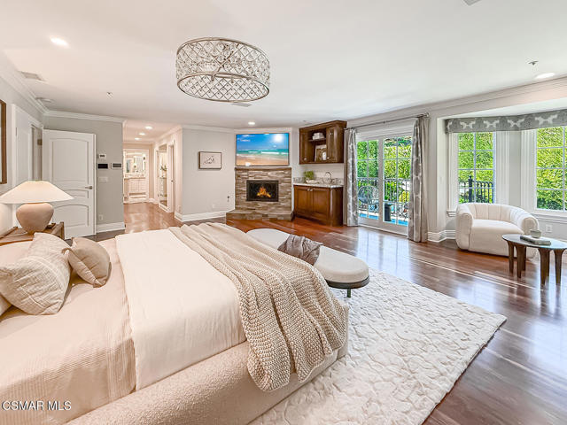 581 Lakeview Canyon Road, Westlake Village CA: https://media.crmls.org/mediaz/b1f2a0f9-325c-4234-8fc2-5d7c9c696a6e.jpg