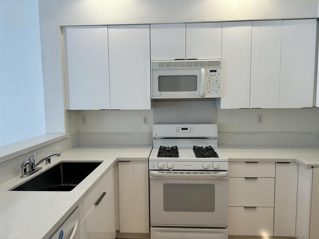 1311 Phlox Court - photo 2