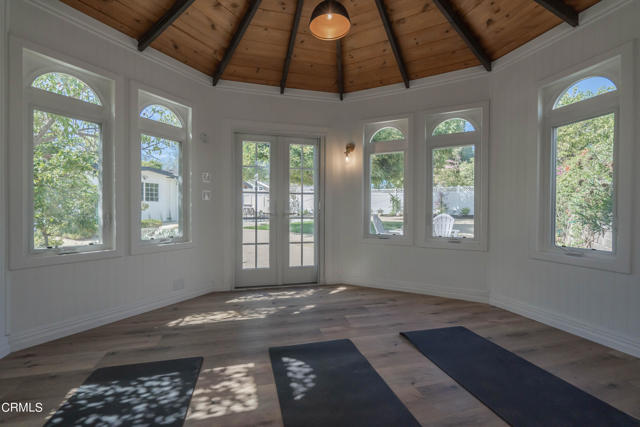 Stand Alone Yoga/Art Studio