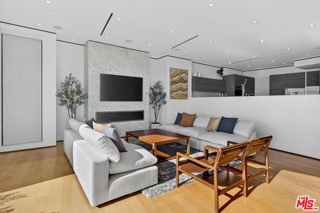 Drew Fenton | 17816 Porto Marina Way Pacific Palisades CA | MLS: 7418600