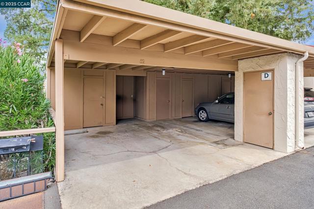4021 Terra Granada Dr, Walnut Creek CA: https://media.crmls.org/mediaz/b1f5dcc2-3489-4d58-a2cc-f049221e0ce7.jpg