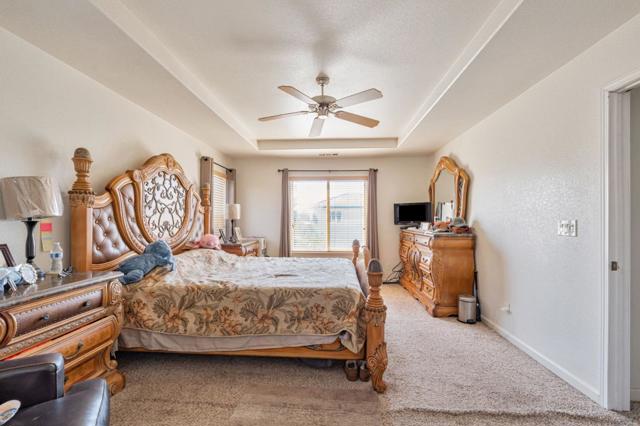 367 Sunburst Street, Los Banos CA: https://media.crmls.org/mediaz/b1f600e9-314c-4fbf-b4ae-3e27026b8a1b.jpg
