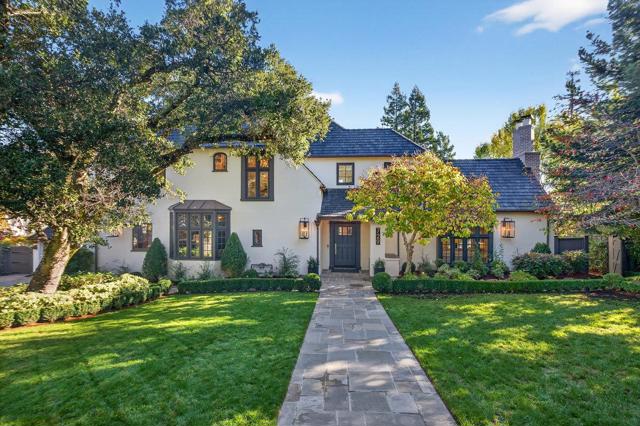 729 Chiltern Road, Hillsborough CA: https://media.crmls.org/mediaz/b1f6e572-7b15-45ee-8b6b-1e5a80e520cc.jpg