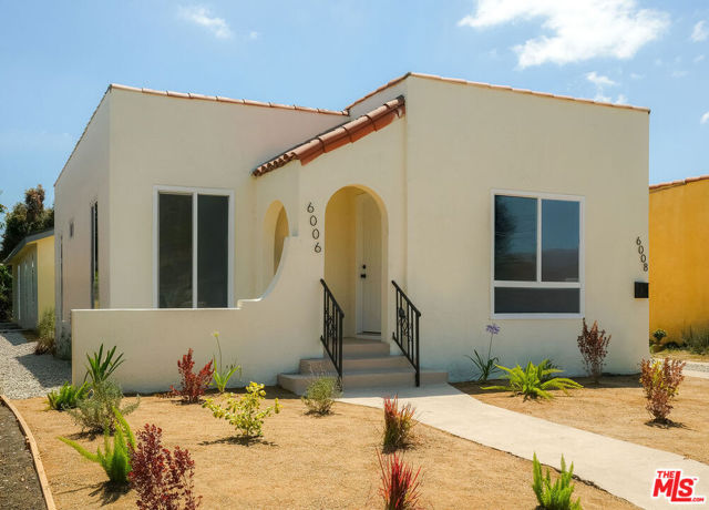 6006 2nd Avenue, Los Angeles CA: https://media.crmls.org/mediaz/b1f74338-4c6c-4b13-9e08-cf3b2623c4bb.jpg