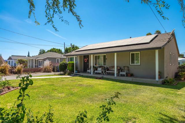1617 Fairdale Avenue, Duarte CA: https://media.crmls.org/mediaz/b1f74397-59b2-4ae9-bf35-c5e2e8438b4c.jpg