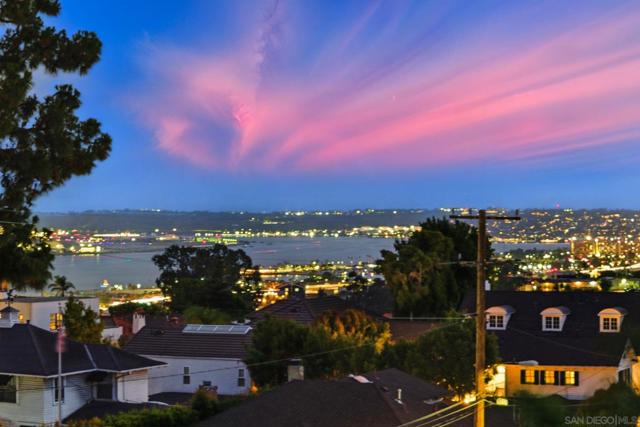 222 Quince St, San Diego CA: https://media.crmls.org/mediaz/b1f7e1e8-5df3-4ecc-b106-87e8d1358a0c.jpg