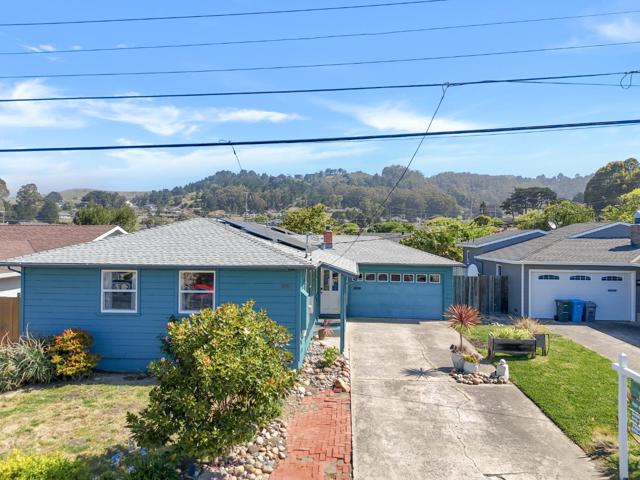 847 Arguello Boulevard, Pacifica CA: https://media.crmls.org/mediaz/b1f821a4-907d-4cd2-996b-ab19c089e3ad.jpg