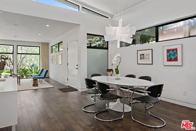 4276 Campbell Drive, Los Angeles CA: https://media.crmls.org/mediaz/b1facd44-1d68-4272-b1e1-268cb7b6183e.jpg