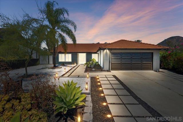 6626 Tuxedo Rd, San Diego CA: https://media.crmls.org/mediaz/b1fb829d-0ff2-4cdf-a991-62fa4c721e2b.jpg