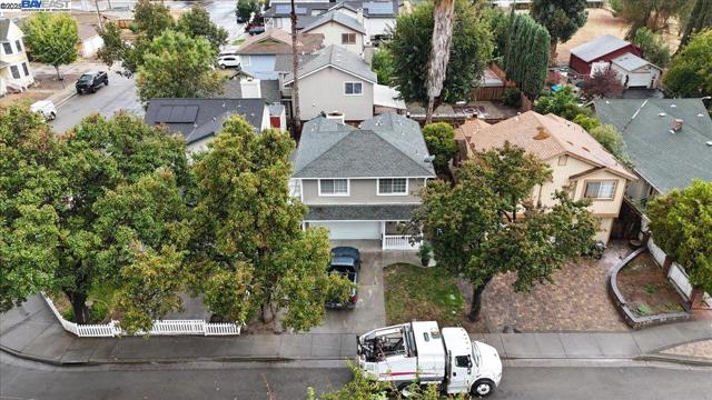 60 W South St, Tracy CA: https://media.crmls.org/mediaz/b1fbc695-faa9-4fa9-aaf5-b36bdb1ec931.jpg