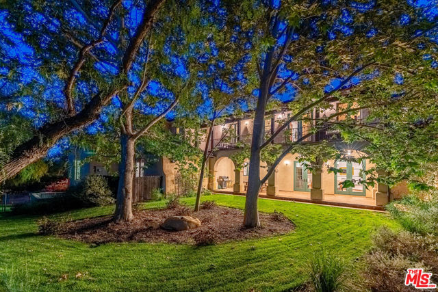 5850 Lapworth Drive, Agoura Hills CA: https://media.crmls.org/mediaz/b1fbcb2a-a002-4003-b5a8-8cdf8941a13e.jpg