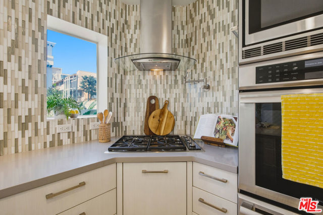 2 Bed Home for Sale in Los Angeles, California
