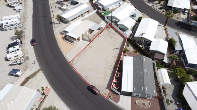 73281 Colonial Drive, Thousand Palms CA: https://media.crmls.org/mediaz/b1fc0b8a-b479-40bf-a0c8-c477dbd0698c.jpg