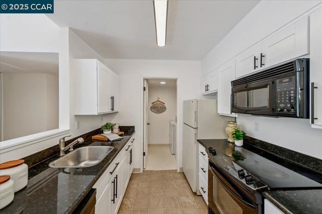 115 Reflections Dr, San Ramon CA: https://media.crmls.org/mediaz/b1fdcda3-9890-42c9-9c62-93e7bc7ce849.jpg
