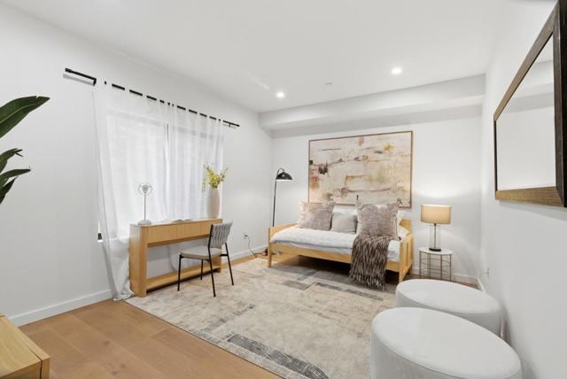 922 Woodside Road, Redwood City CA: https://media.crmls.org/mediaz/b1fe11f3-cfb6-4956-bb8c-ee81591ae3e8.jpg