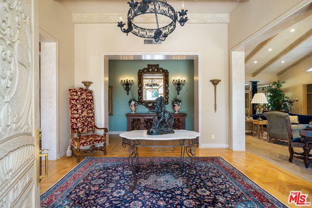 71150 N Thunderbird Terrace, Rancho Mirage CA: https://media.crmls.org/mediaz/b1fed17f-ce5e-4b0b-ab73-8e2a56746a53.jpg