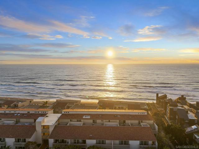 429 S Sierra Ave, Solana Beach CA: https://media.crmls.org/mediaz/b2005da4-ce8a-43b7-973a-a654df61de2b.jpg