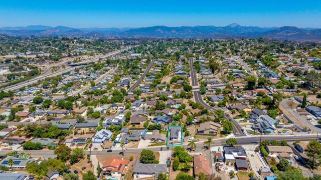 3335 37 S Barcelona St., Spring Valley CA: https://media.crmls.org/mediaz/b200c0af-4c8d-4b58-b7fe-967fb7a3b0bd.jpg