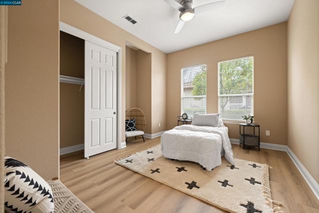 8702 Pasatiempo Circle, Roseville CA: https://media.crmls.org/mediaz/b200e724-0acd-44e1-b1c7-20ce69194775.jpg