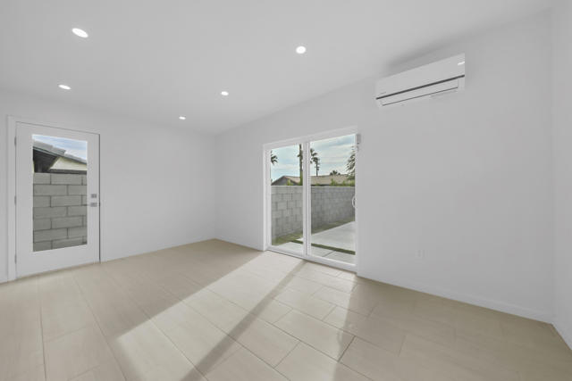 2800 E San Juan Road, Palm Springs CA: https://media.crmls.org/mediaz/b2015577-6af4-4058-abf6-edd76cbcb984.jpg