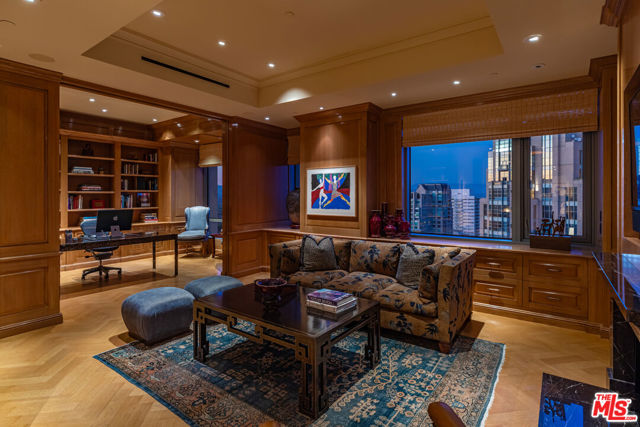 10800 Wilshire Boulevard, Los Angeles CA: https://media.crmls.org/mediaz/b20169dd-9886-4697-94ef-114520cae18f.jpg