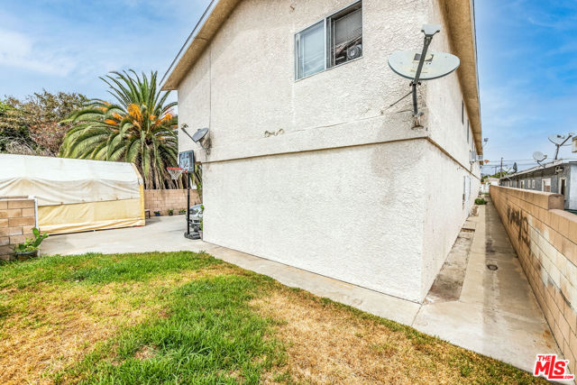 5834 FERGUSON DR - COMMERCE, CA (PHOTO)