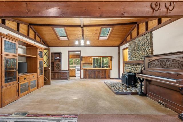9609 E Zayante Road, Felton CA: https://media.crmls.org/mediaz/b2023e0f-b45a-4f83-a2eb-c6bebf0f7f5b.jpg
