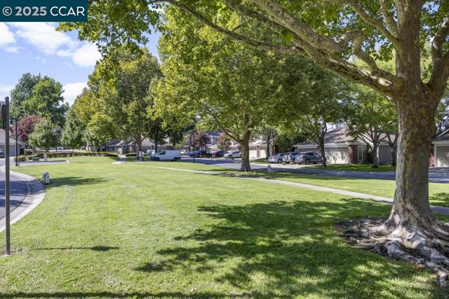 57 Glen Valley Cir, Danville CA: https://media.crmls.org/mediaz/b20297ad-1318-448c-a574-f6fb1446594a.jpg