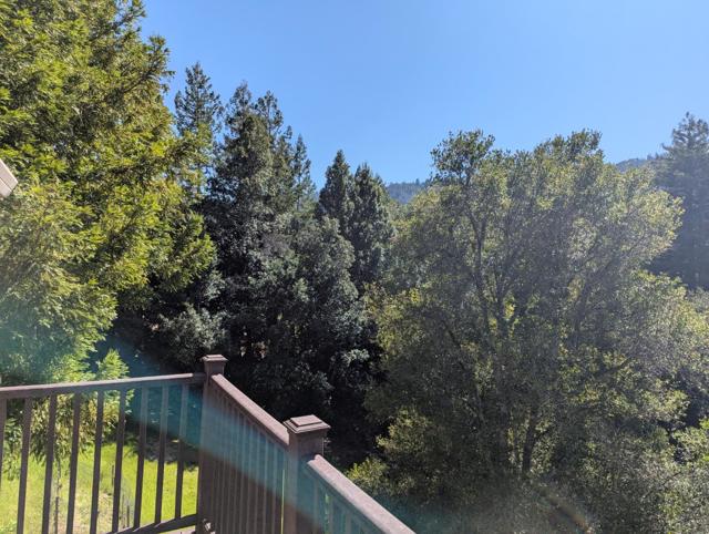 267 Crows Nest Drive, Boulder Creek CA: https://media.crmls.org/mediaz/b2042a5e-1c98-4dfe-8894-bb65710987d0.jpg
