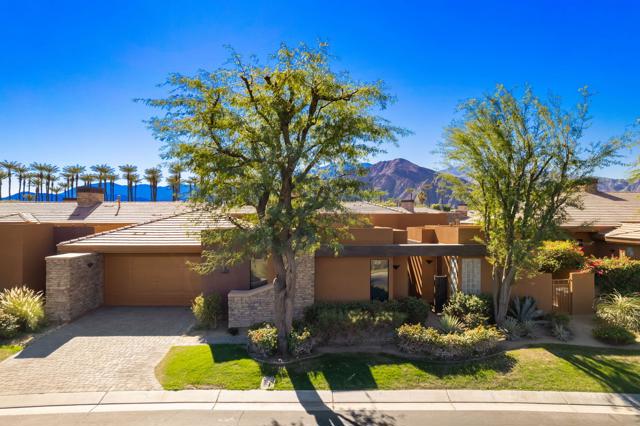 79935 Via Maravilla, La Quinta CA: https://media.crmls.org/mediaz/b204eb09-0a45-4c27-a3ed-a937f948ad9a.jpg