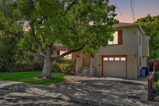 526 Sylvan Avenue, San Mateo CA: https://media.crmls.org/mediaz/b2052725-6009-4c56-b185-8de464b97928.jpg