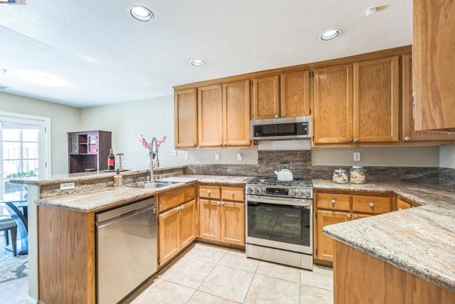 1789 Corte Sueno, Livermore CA: https://media.crmls.org/mediaz/b206afd5-8a08-4980-a307-066c3025ba39.jpg