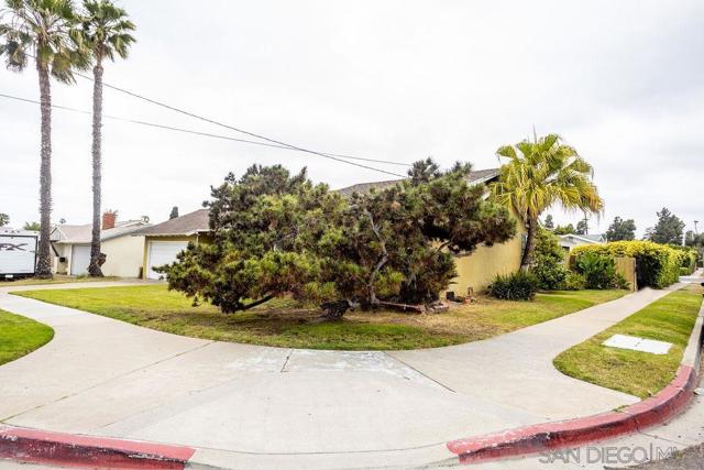 97 East Whitney Street, Chula Vista CA: https://media.crmls.org/mediaz/b207182c-24fa-4a60-9378-5cdff5ba5b4a.jpg