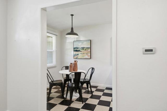 Image 14 of 31 For 240 Sawyer Street