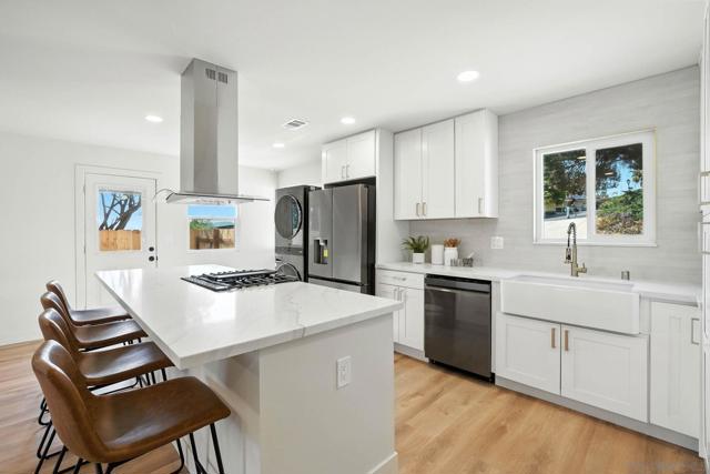 10183 Madrid Way, Spring Valley CA: https://media.crmls.org/mediaz/b209125e-464a-42c1-8db4-24300c5fbdbd.jpg