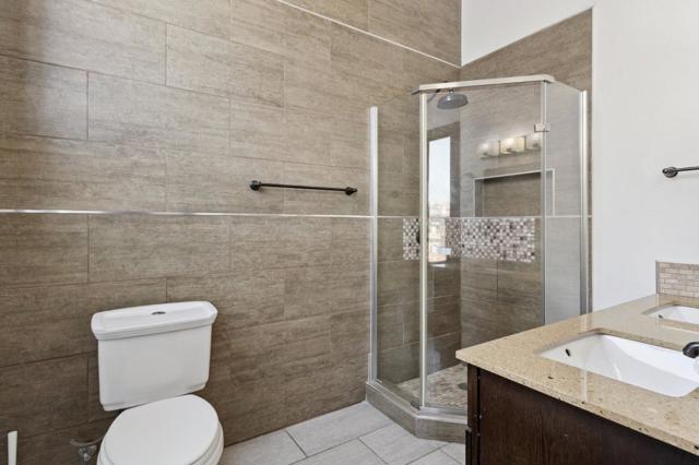 2521 Grande Vista Avenue, Oakland CA: https://media.crmls.org/mediaz/b209c7d9-ccaa-4b5d-998a-48c1ec0728f7.jpg